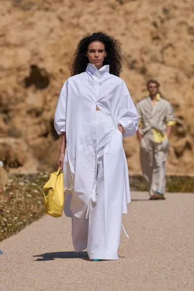 Look 7